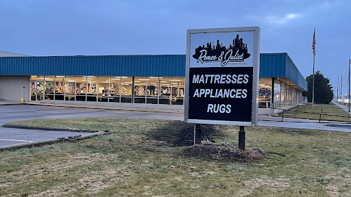 Romeo & Juliet Furniture Liquidations, 9810 East 8 Mile Road, Detroit, MI 48234, USA, 