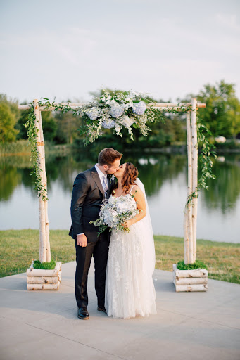 Florist «Town & Country Gardens Elgin», reviews and photos, 219 Douglas Ave, Elgin, IL 60120, USA