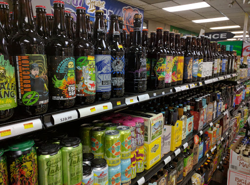 Liquor Store «Evanston 1st Liquors», reviews and photos, 1019 Davis St, Evanston, IL 60201, USA