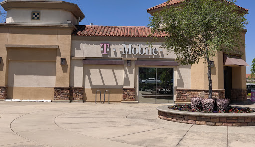 Cell Phone Store «T-Mobile», reviews and photos, 920 Pleasant Grove Blvd, Roseville, CA 95678, USA