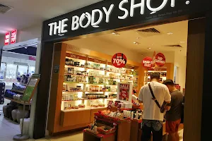 The Body Shop Cenang Mall image