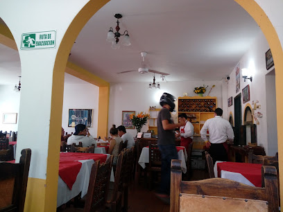 Casa Blanca Restaurante - Cl. 13 #7-6, Villa de Leyva, Boyacá, Colombia