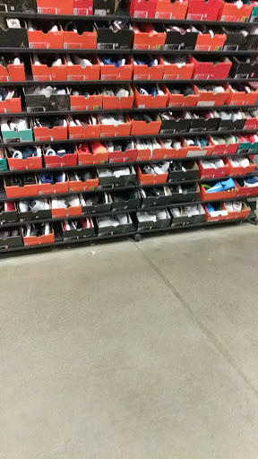Sporting Goods Store «Nike Factory Store», reviews and photos, 1 Outlet Blvd #600, Wrentham, MA 02093, USA