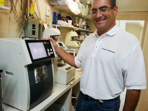 Optometrist «Eyeglass Emporium», reviews and photos, 552 Arthur Godfrey Rd, Miami Beach, FL 33140, USA