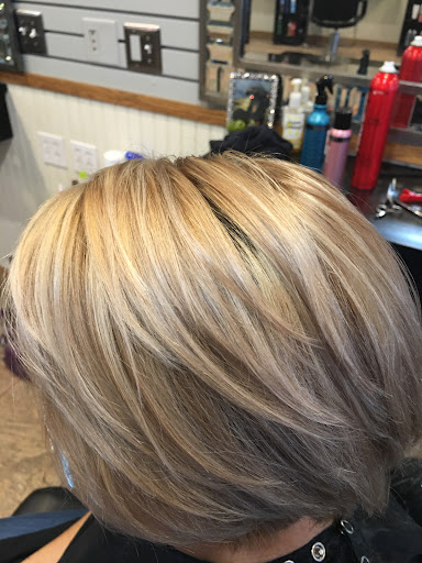 Hair Salon «Heads Up Hair Salon», reviews and photos, 7636 S Westnedge Ave, Portage, MI 49002, USA