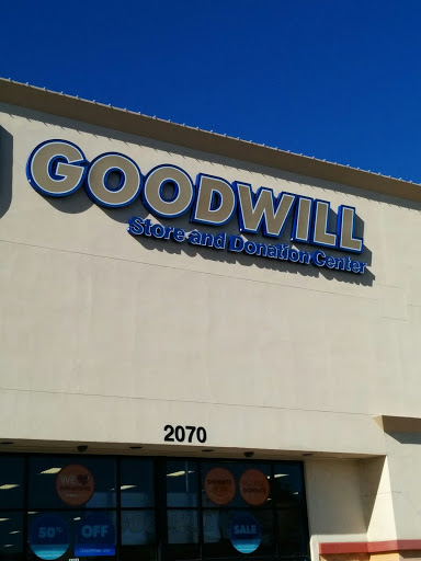 Thrift Store «Power & Baseline Goodwill Retail Store & Donation Center», reviews and photos, 2070 S Power Rd, Gilbert, AZ 85206, USA