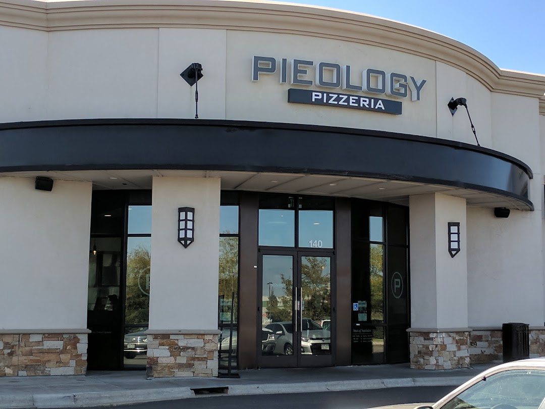 Pieology Pizzeria, Centennial