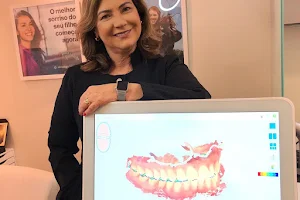 Dra Franciene Amorim Ortodontista Recife image