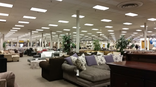 Furniture Store «The Dump Furniture Outlet», reviews and photos, 801 N Military Hwy, Norfolk, VA 23502, USA