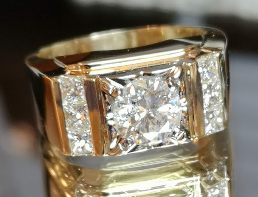 Jewelry Store «Kay Jewelers», reviews and photos, 3465 Lowery Pkwy #107, Fultondale, AL 35068, USA