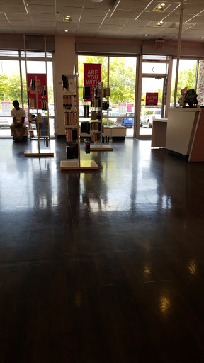 Cell Phone Store «T-Mobile», reviews and photos, 2050 Scenic Hwy N D, Snellville, GA 30078, USA