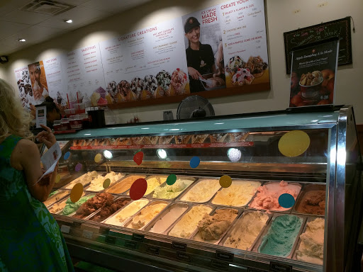 Ice Cream Shop «Cold Stone Creamery», reviews and photos, 5705 Burke Centre Pkwy, Burke, VA 22015, USA