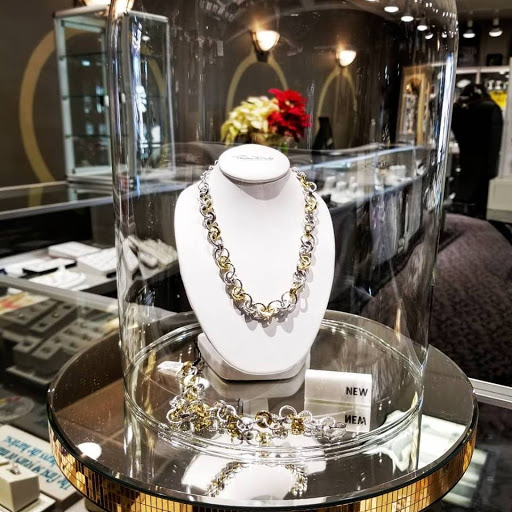 Jewelry Store «Williams Diamond Center», reviews and photos, 2823 London Rd # 4, Eau Claire, WI 54701, USA