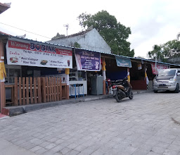 Suku Cafe Bali Zoo photo