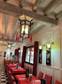 Atmosphère du Restaurant asiatique L'Auberge du Bonheur à Loury - n°13