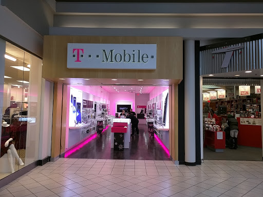 T-Mobile, 2700 Miamisburg Centerville Rd #742, Dayton, OH 45459, USA, 