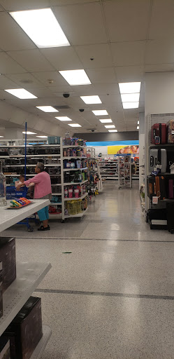 Clothing Store «Ross Dress for Less», reviews and photos, 2753 E Eastland Center Dr, West Covina, CA 91791, USA