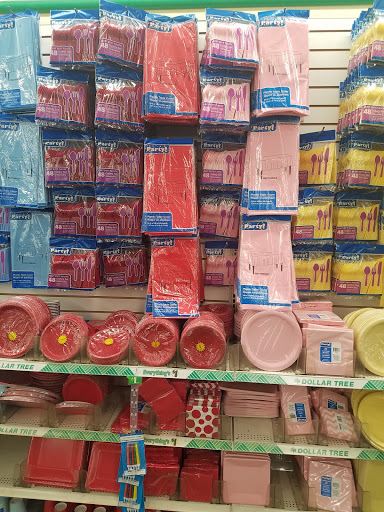 Dollar Store «Dollar Tree», reviews and photos, 35 Talcottville Rd #26, Vernon, CT 06066, USA