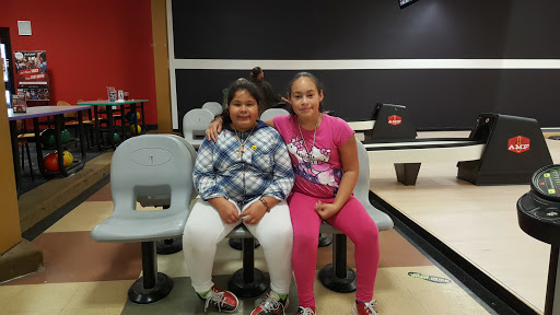 Bowling Alley «AMF Cranston Lanes», reviews and photos, 1450 Elmwood Ave, Cranston, RI 02910, USA