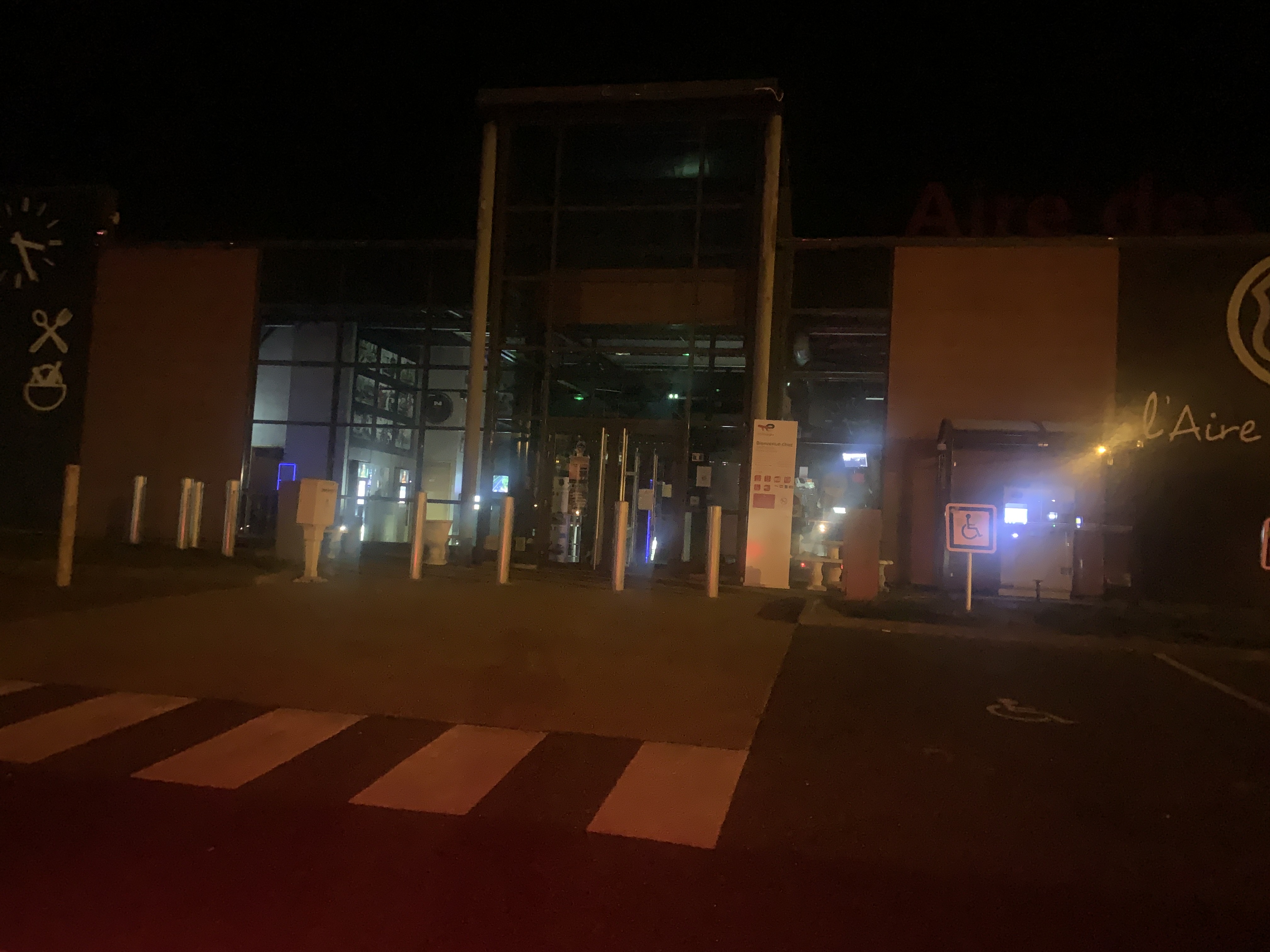 Photo n° 1 de l'avis de Autoradio.u fait le 29/03/2022 à 04:54
