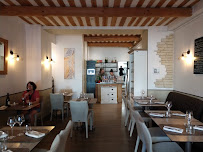 Atmosphère du Restaurant gastronomique Renaud'Mets à L'Isle-sur-la-Sorgue - n°4