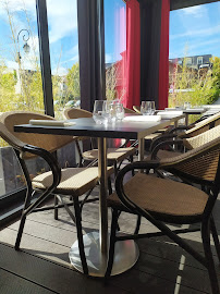 Atmosphère du Restaurant français Le Comptoir Lounge à Magny-le-Hongre - n°8