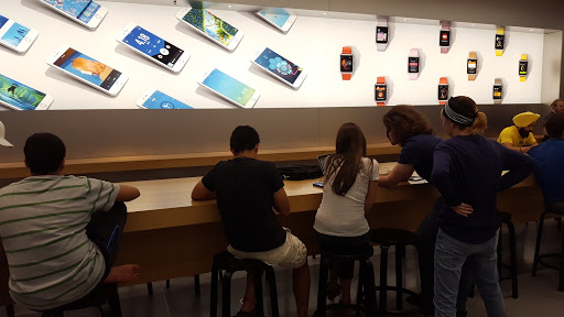 Computer Store «Apple Washington Square», reviews and photos, 9585 SW Washington Square Rd, Tigard, OR 97223, USA