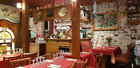 Atmosphère du Restaurant Le Café de Paris à Honfleur - n°5