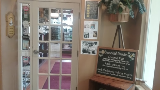 Wine Bar «Thirsty Mind Coffee and Wine Bar», reviews and photos, 23 College St # 6, South Hadley, MA 01075, USA