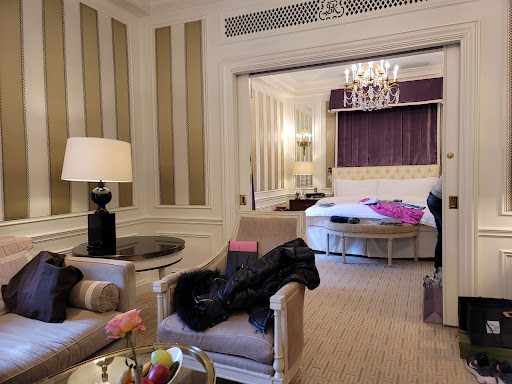 Hotel «The St. Regis New York», reviews and photos