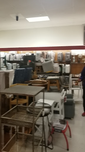 Department Store «T.J. Maxx», reviews and photos, 865 Bridgeport Ave, Shelton, CT 06484, USA