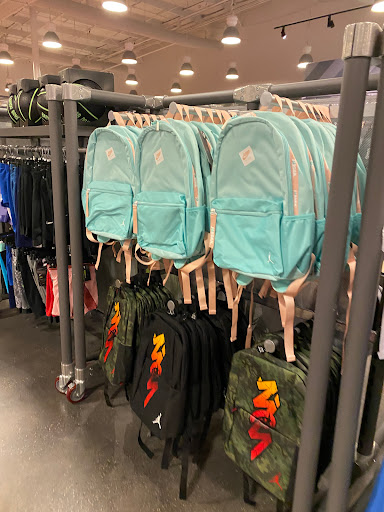 Clothing Store «Nike Factory Store», reviews and photos, 2700 Potomac Mills Cir #511, Woodbridge, VA 22192, USA