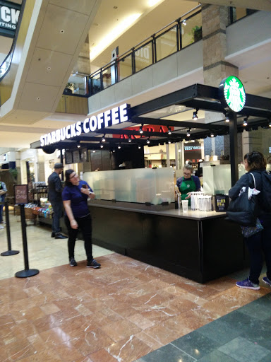 Shopping Mall «West County Center», reviews and photos, 80 W County Center Dr, Des Peres, MO 63131, USA