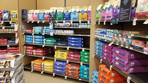 Pet Supply Store «Petco Animal Supplies», reviews and photos, 1985 N Pebble Creek Pkwy, Goodyear, AZ 85395, USA