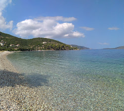 Foto av Glyfa beach med hög nivå av renlighet