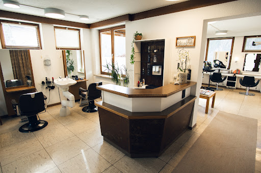 Friseur Schnittwerk VIRGEN In Virgen