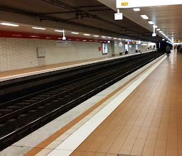 Österreichischer Platz - Kooperativer Stadtraum photo