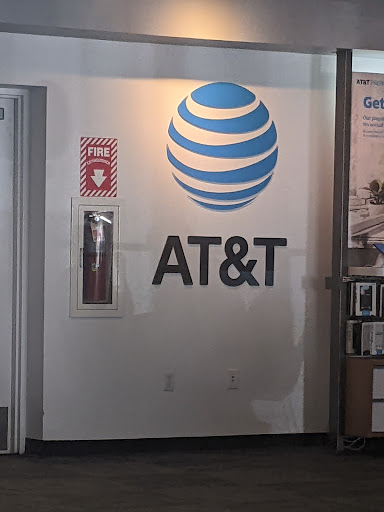 Cell Phone Store «AT&T», reviews and photos, 1018 Riverdale St, West Springfield, MA 01089, USA