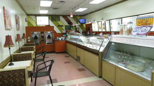 Ice Cream Shop «Chocolate Shoppe Ice Cream Skokie», reviews and photos, 4041 Dempster St, Skokie, IL 60076, USA
