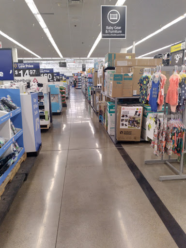 Department Store «Walmart Supercenter», reviews and photos, 3002 Stacy Allison Way, Woodburn, OR 97071, USA