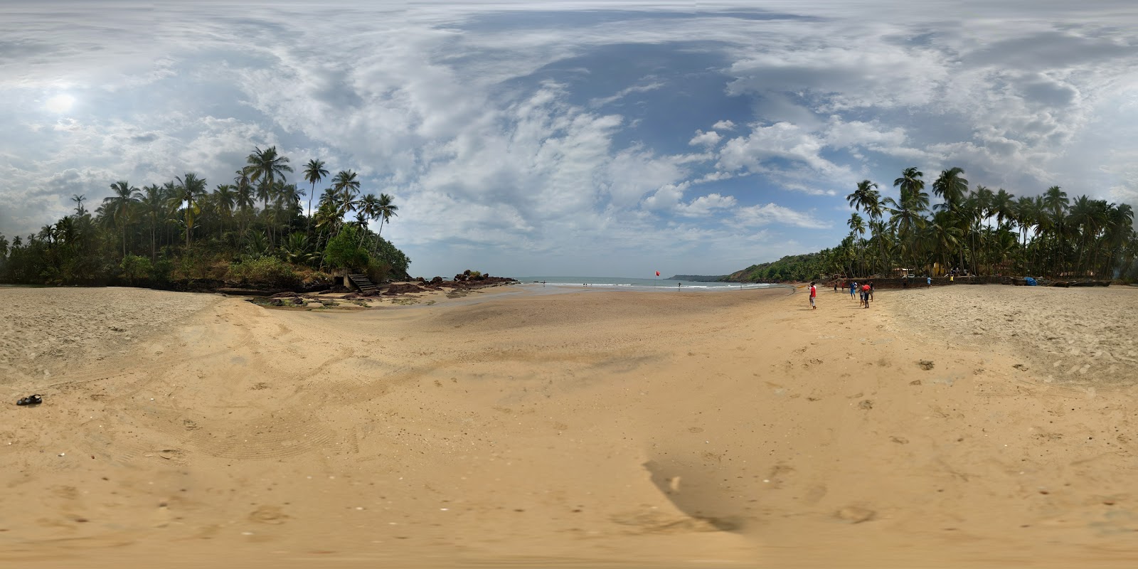 Fotografija Canaguinim Beach priljubljeno mesto med poznavalci sprostitve