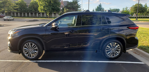 Toyota Dealer «Voss Toyota», reviews and photos, 2110 Heller Dr, Dayton, OH 45434, USA