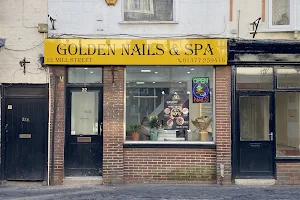 Golden nails & spa image