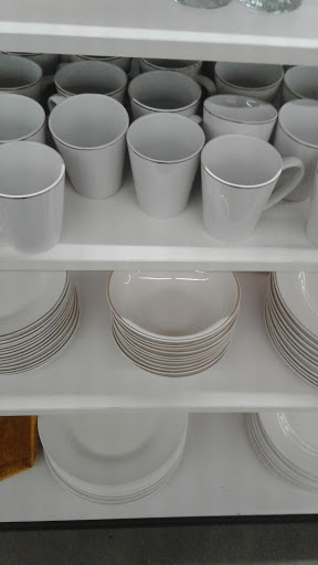 Dollar Store «Dollar Tree», reviews and photos, 727 Wendy Dr, Newbury Park, CA 91320, USA