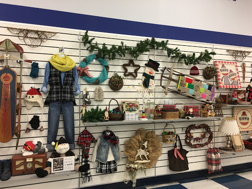 Thrift Store «Goodwill Princess Anne Retail Store», reviews and photos, 1949 Lynnhaven Pkwy, Virginia Beach, VA 23453, USA