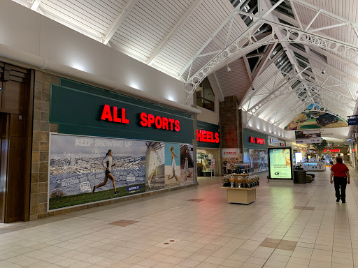 Sporting Goods Store «SCHEELS», reviews and photos, 1461 Coral Ridge Ave #1416, Coralville, IA 52241, USA