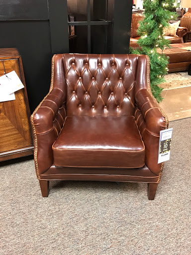 Furniture Store «Haynes Furniture», reviews and photos, 5324 Virginia Beach Blvd, Virginia Beach, VA 23462, USA