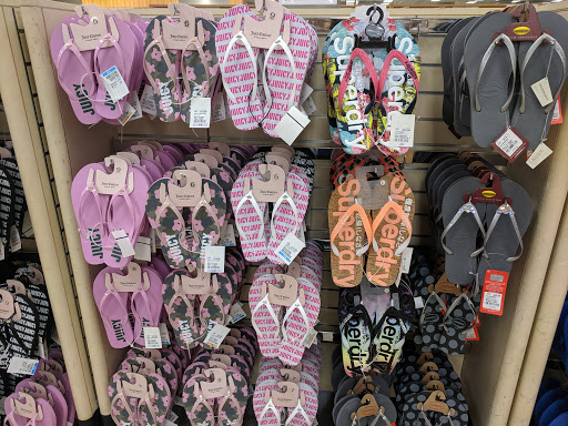 Department Store «Century 21 Department Store», reviews and photos, 61-35 Junction Blvd, Rego Park, NY 11374, USA