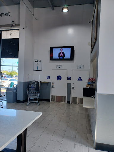 Laundromat «Love Laundry South Sacramento», reviews and photos, 7272 Franklin Blvd, Sacramento, CA 95823, USA