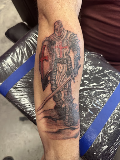 Explore back leg tattoo ideas for females, creative tattoo ideas in Willis, available at Bizarres llc at Dirtles s Design Studio